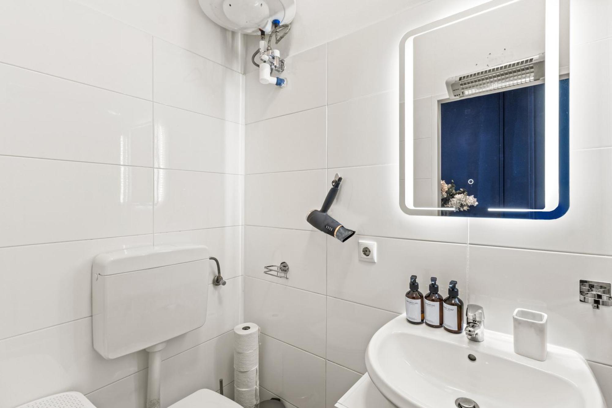 City Apartment - 2 Min To U1 Reumannplatz Vienna Esterno foto